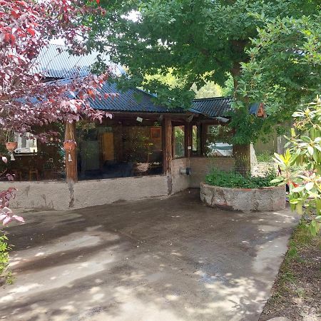 Los Rododendros Villa La Angostura Eksteriør billede