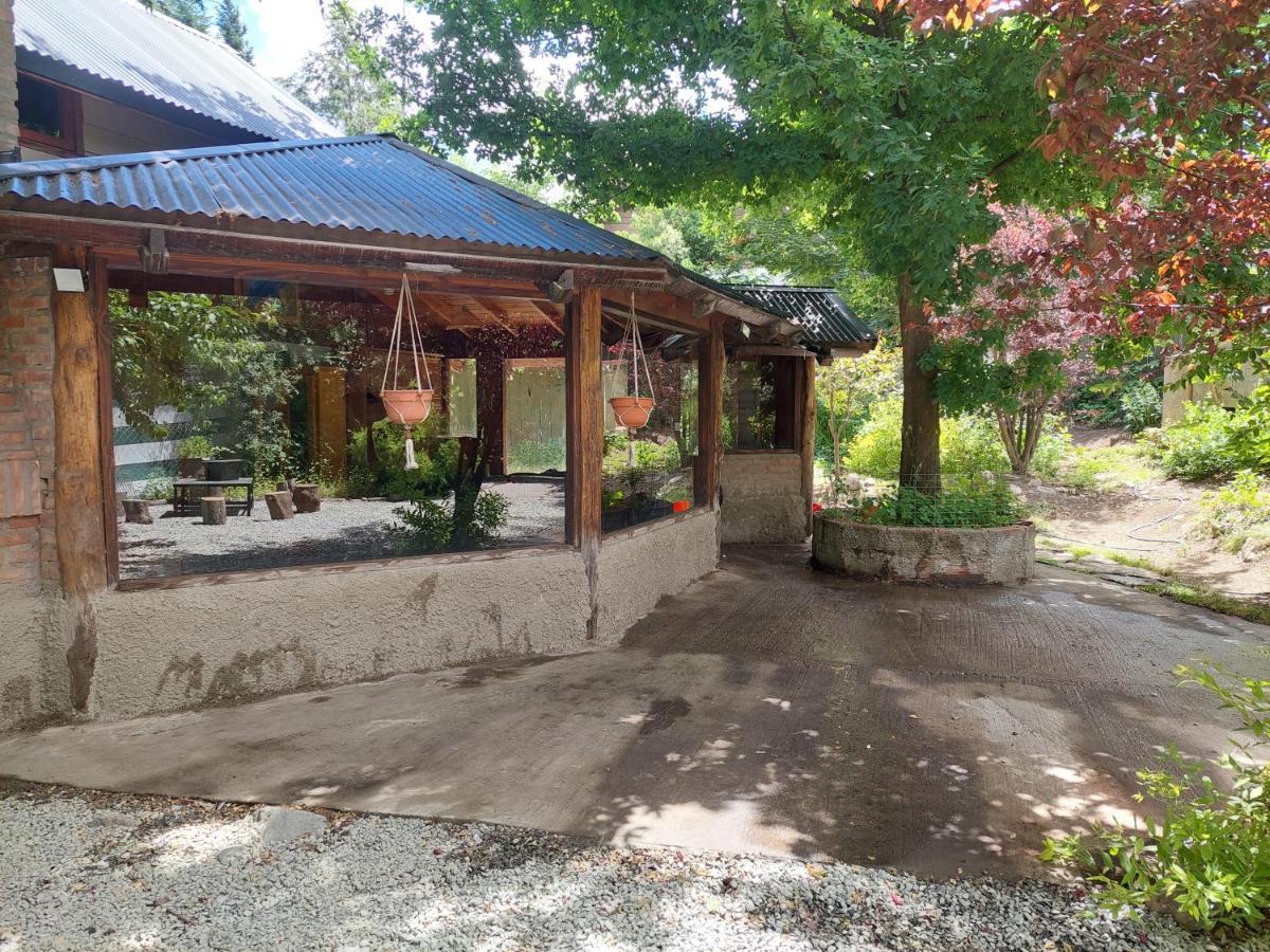Los Rododendros Villa La Angostura Eksteriør billede